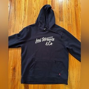 Levi hoodie. Measurements in description